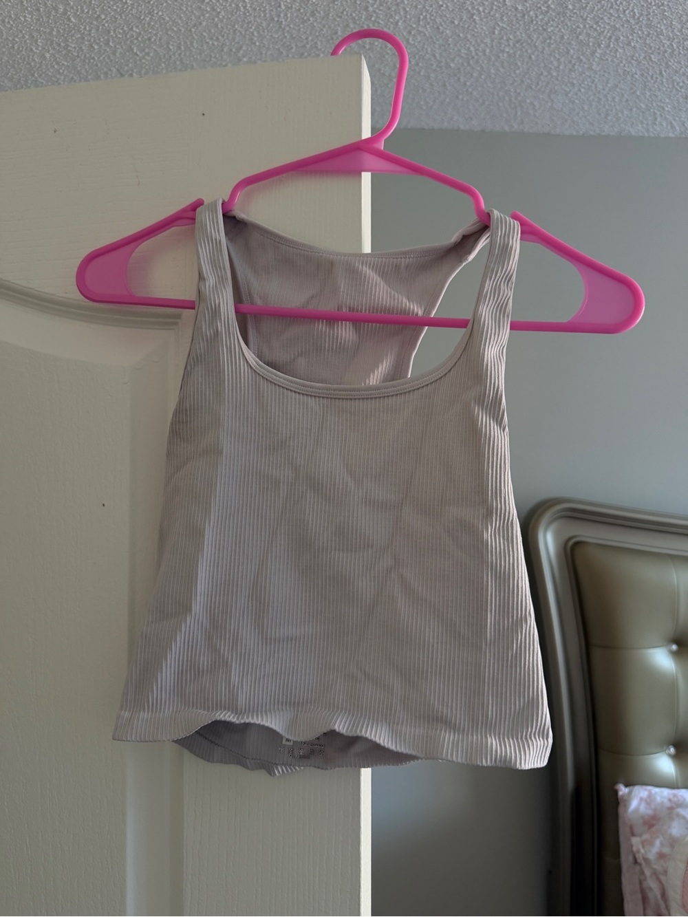 Ribbed Scoop Neck Tank Top in Light Gray